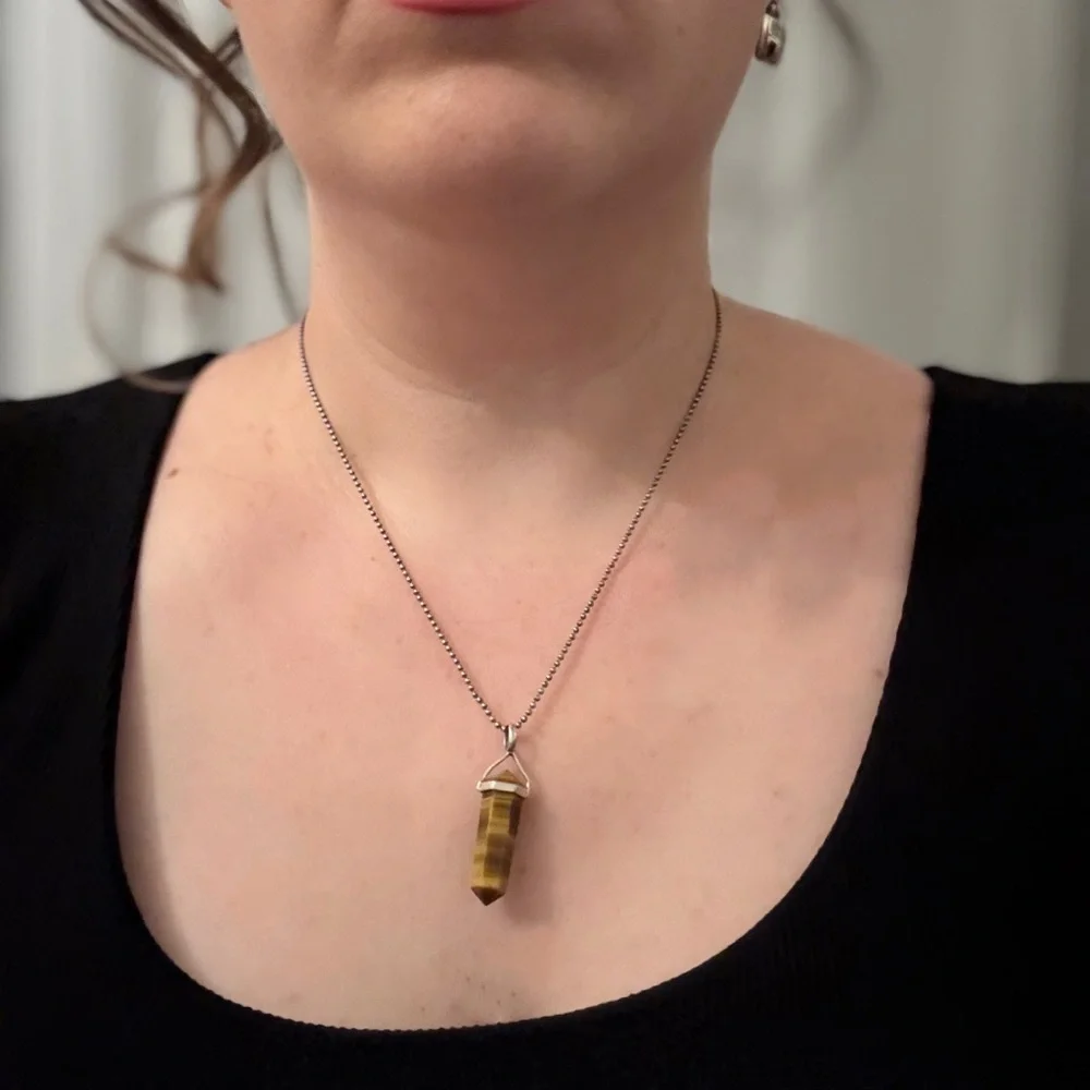 925 Sterling Silver Tiger’s Eye Hexagonal Crystal Point Pendant Necklace